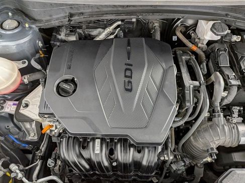 Used 2023 Kia Sportage LX image 29