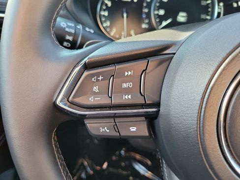 Certified 2025 MAZDA CX-5 Signature image 5