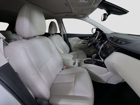 Used 2022 Nissan Rogue Sport SL w/ Premium Package AWD/4WD image 31