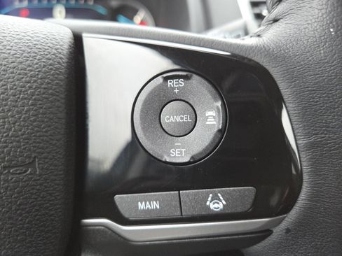 Used 2022 Honda Pilot Touring image 6