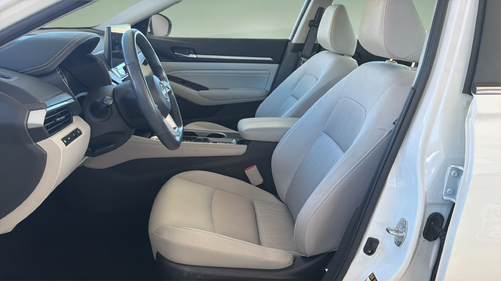 Certified 2023 Nissan Altima 2.5 SV w/ SV Premium Package AWD/4WD image 20