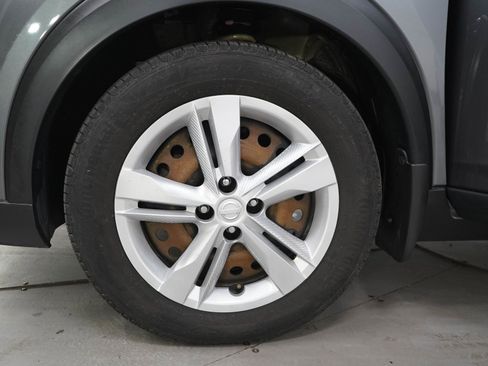Used 2020 Nissan Kicks S FWD image 28
