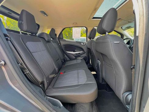 Used 2019 Ford EcoSport SE image 18