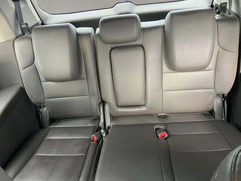 Used 2015 Honda Odyssey Touring Elite image 9