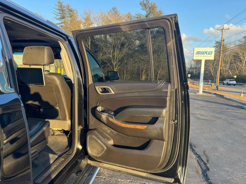 Used 2019 GMC Yukon XL Denali w/ Denali Ultimate Package image 21