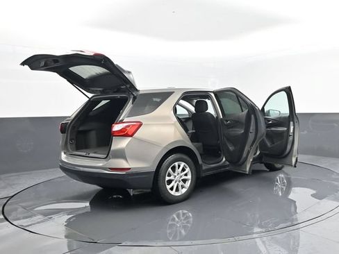 Used 2019 Chevrolet Equinox LT FWD image 28