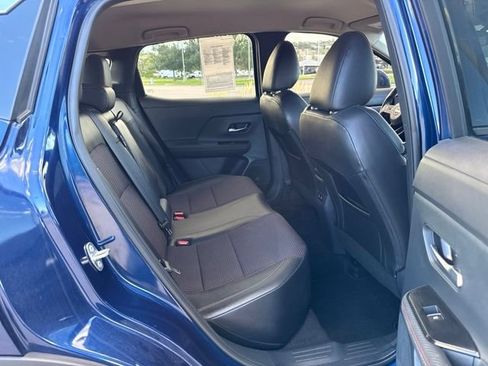 Used 2025 Nissan Kicks SR AWD/4WD image 28
