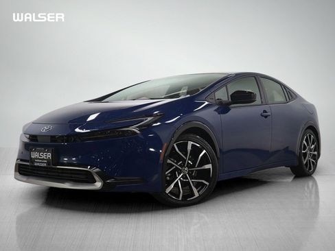 Used 2026 Toyota Prius Plug-In Hybrid image 1