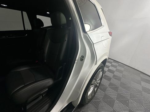 Used 2021 Cadillac XT6 Premium Luxury FWD image 26
