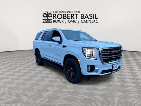 Used 2024 GMC Yukon SLT AWD/4WD image 2