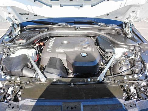 Used 2025 BMW 530i w/ M Sport Package image 26