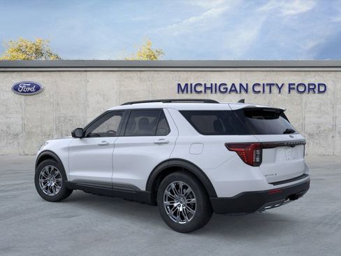 New 2026 Ford Explorer Active w/ Active Comfort Package image 4