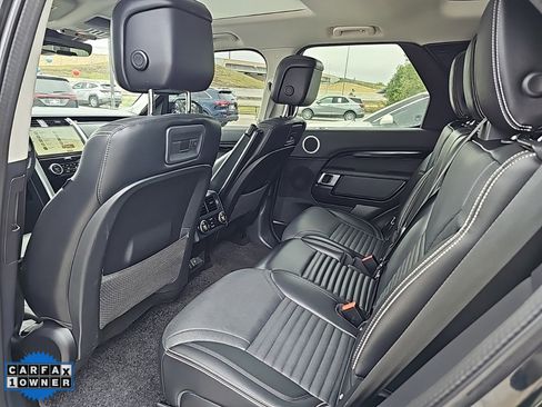 Used 2024 Land Rover Discovery S image 21