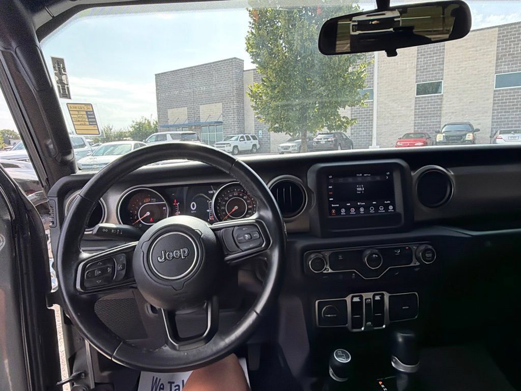 Used 2018 Jeep Wrangler Unlimited Sport S AWD/4WD image 16