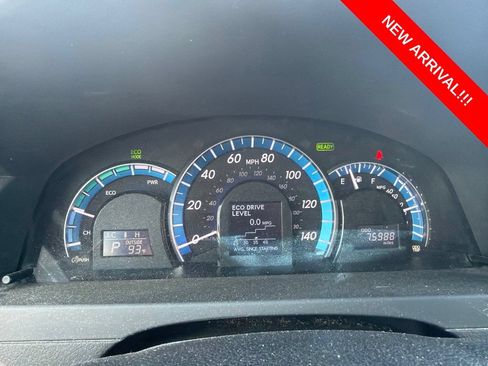 Used 2012 Toyota Camry XLE w/ Convenience Pkg FWD image 9