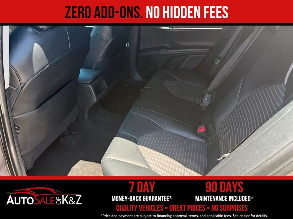Used 2020 Toyota Camry SE FWD image 17