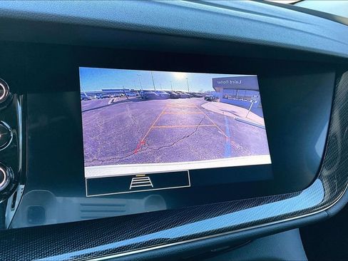 Used 2023 Buick Envision Preferred image 21