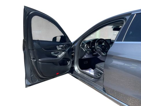 Used 2017 Mercedes-Benz C 300 C 300 4MATIC Sedan 4D image 10