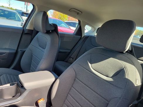 New 2025 Kia K4 EX image 17