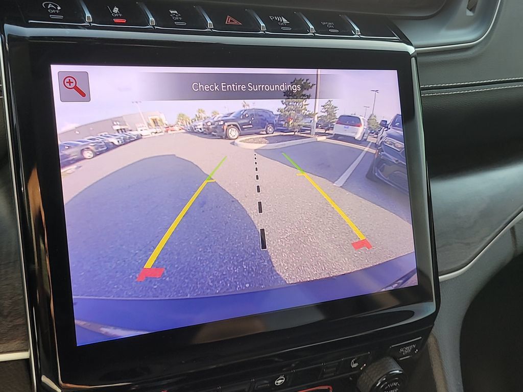 Used 2022 Jeep Grand Cherokee L Limited RWD image 31