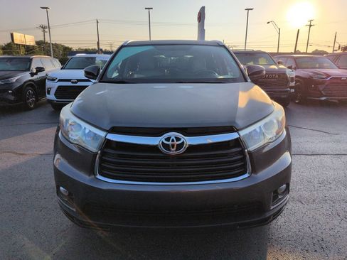 Used 2016 Toyota Highlander XLE AWD/4WD image 8
