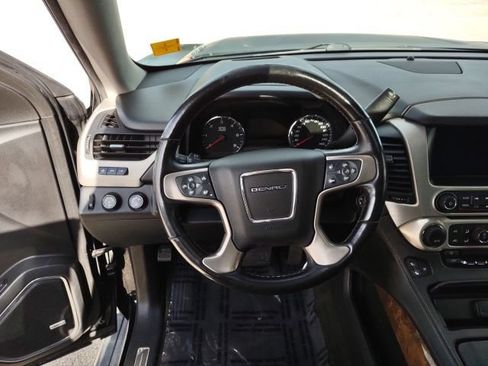 Used 2015 GMC Yukon Denali w/ Touring Package AWD/4WD image 12