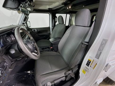 Used 2024 Jeep Wrangler Unlimited w/ Convenience Group image 20