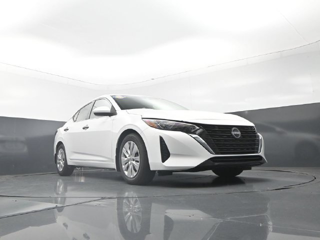 Certified 2025 Nissan Sentra S FWD image 31