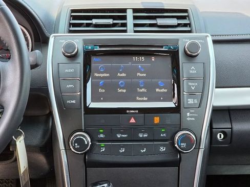 Used 2017 Toyota Camry SE FWD image 25