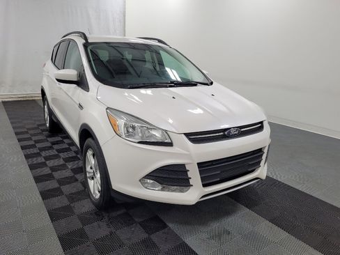 Used 2016 Ford Escape SE w/ Equipment Group 201A AWD/4WD image 13