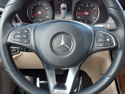 Used 2018 Mercedes-Benz GLC 300 image 8