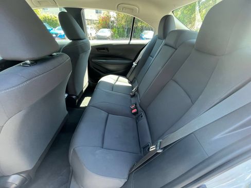 Used 2025 Toyota Corolla LE FWD image 23