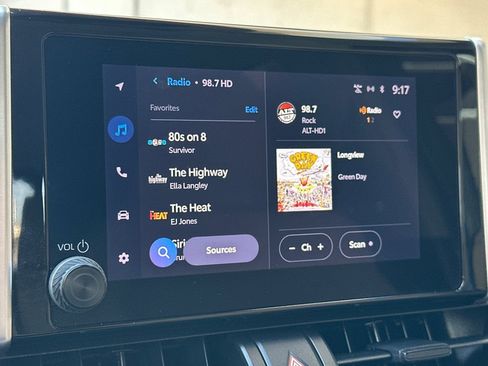 Used 2023 Toyota RAV4 XLE image 25