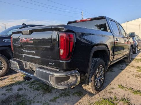 Used 2025 GMC Sierra 1500 SLT RWD image 2