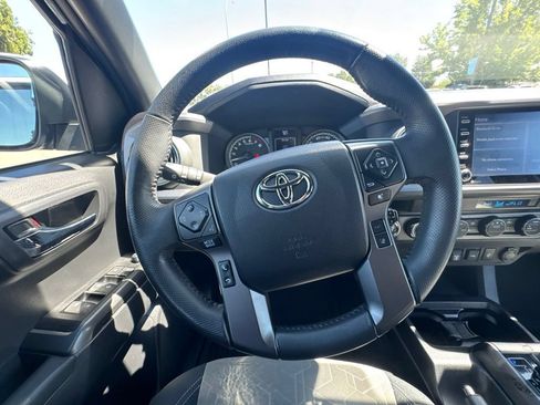 Used 2023 Toyota Tacoma TRD Off-Road w/ Black Out Package (TMS) AWD/4WD image 20