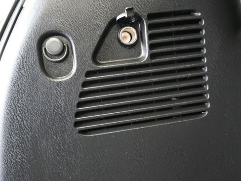 Used 2023 Nissan Armada SL w/ Cargo Package image 45