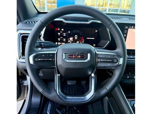 New 2026 GMC Canyon Elevation w/ Convenience Package image 16