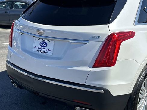 Used 2017 Cadillac XT5 Premium Luxury image 12