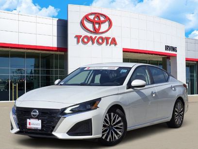 Used 2023 Nissan Altima 2.5 SV