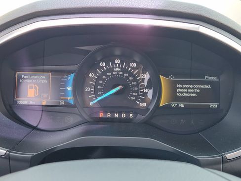 Used 2019 Ford Edge Titanium FWD image 14