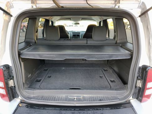 Used 2010 Jeep Liberty Sport w/ Popular Equipment Group image 12