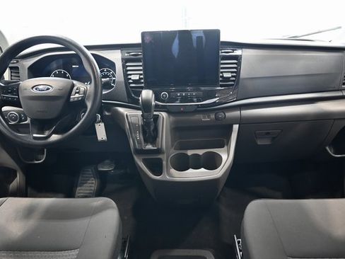 Used 2023 Ford Transit 350 XLT image 18