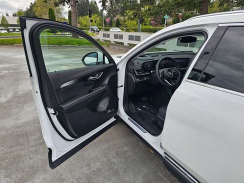 New 2026 Buick Envision Preferred AWD/4WD image 18