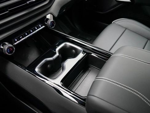 New 2025 Chevrolet Silverado EV LT image 30