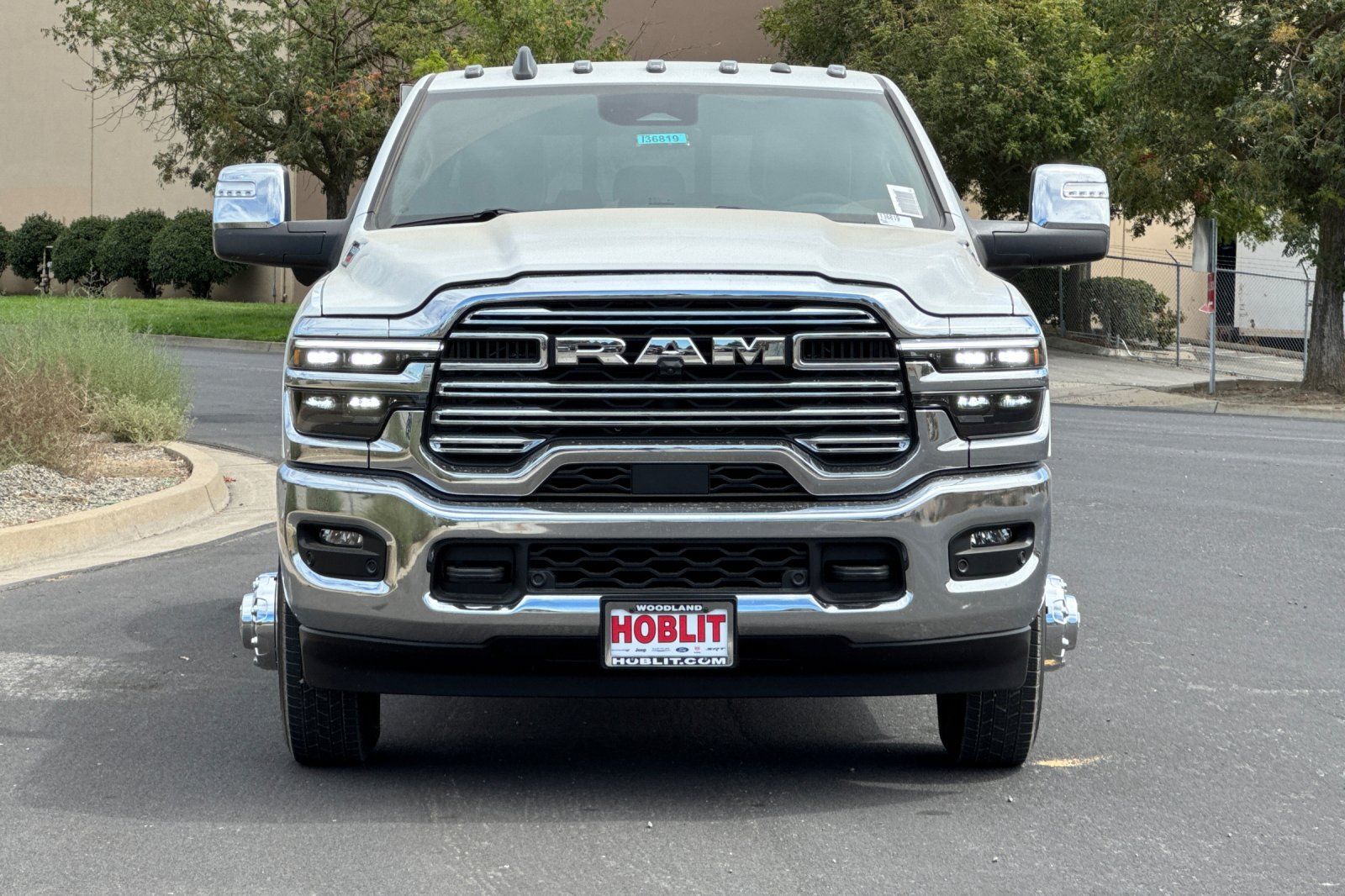 New 2027 RAM 3500 Laramie w/ Towing Technology Group AWD/4WD image 8