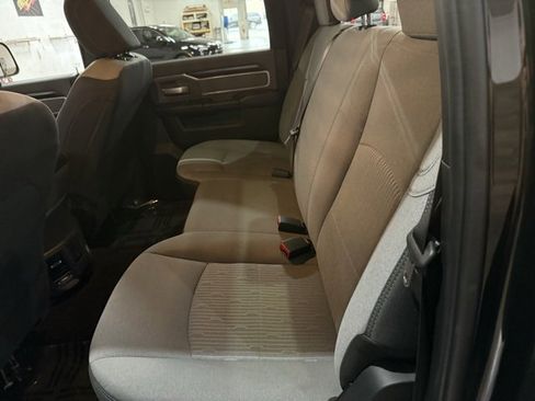 Used 2022 RAM 2500 Big Horn image 31