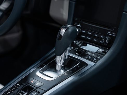 Used 2019 Porsche 911 Carrera RWD image 58