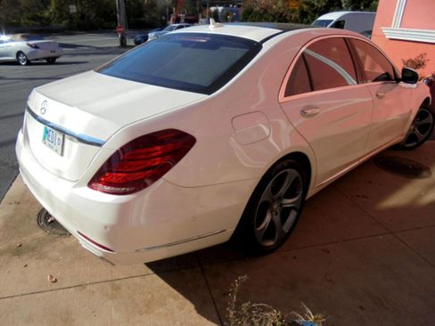 Used 2015 Mercedes-Benz S 550 Sedan image 23