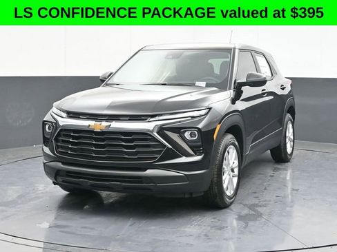 New 2026 Chevrolet TrailBlazer LS w/ LS Convenience Package FWD image 3
