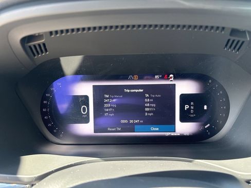 Certified 2024 Volvo XC60 B5 Core w/ Protection Package Premier AWD/4WD image 18